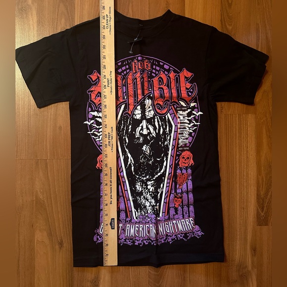 🆕 NWT Rob Zombie Stained Glass T-shirt size small Hot Topic 🎸 - Picture 4 of 7